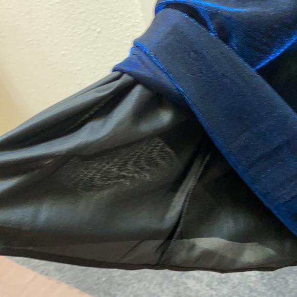 Formal dress/ball gown size 5/6 - Picture 3 of 6